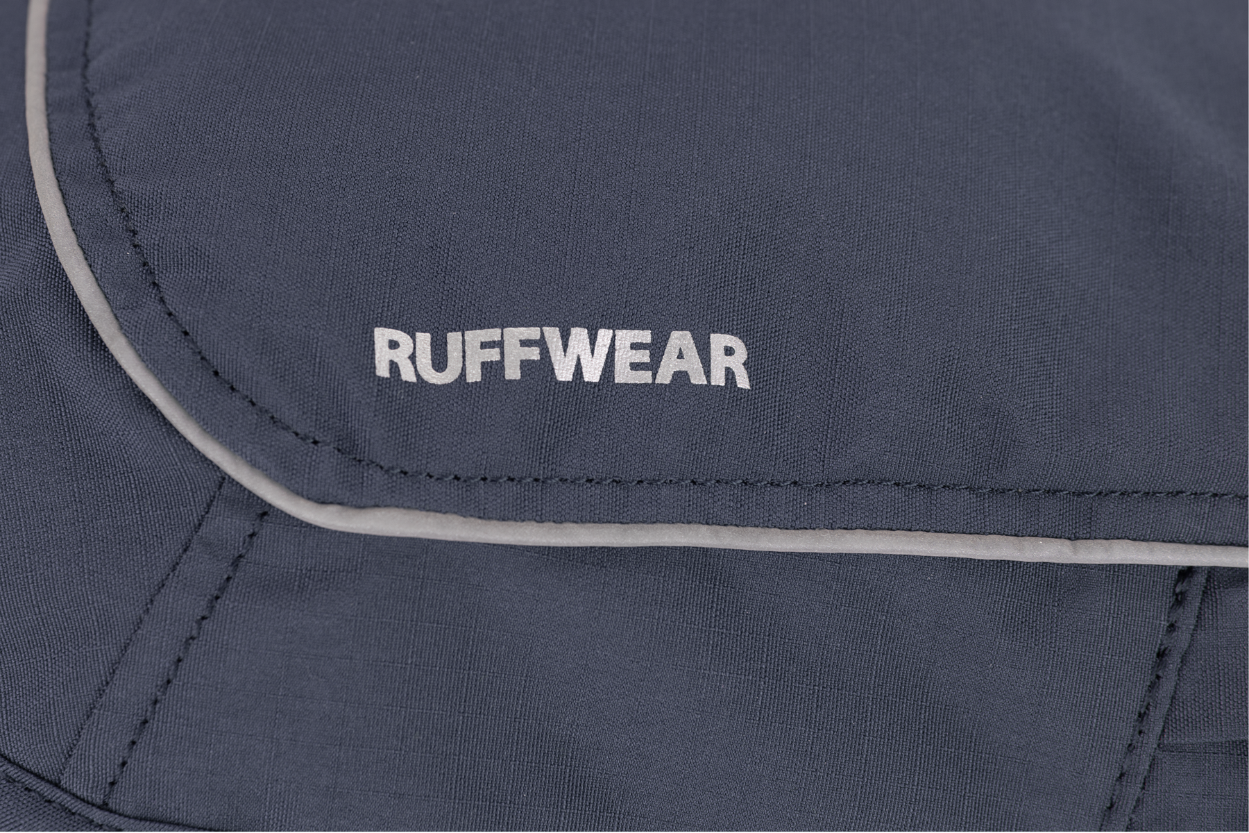 05151_OvercoatFuse_BasaltGray_Texture_SMALL_0b494b70-f065-4c1d-9f38-2f0241151737.png