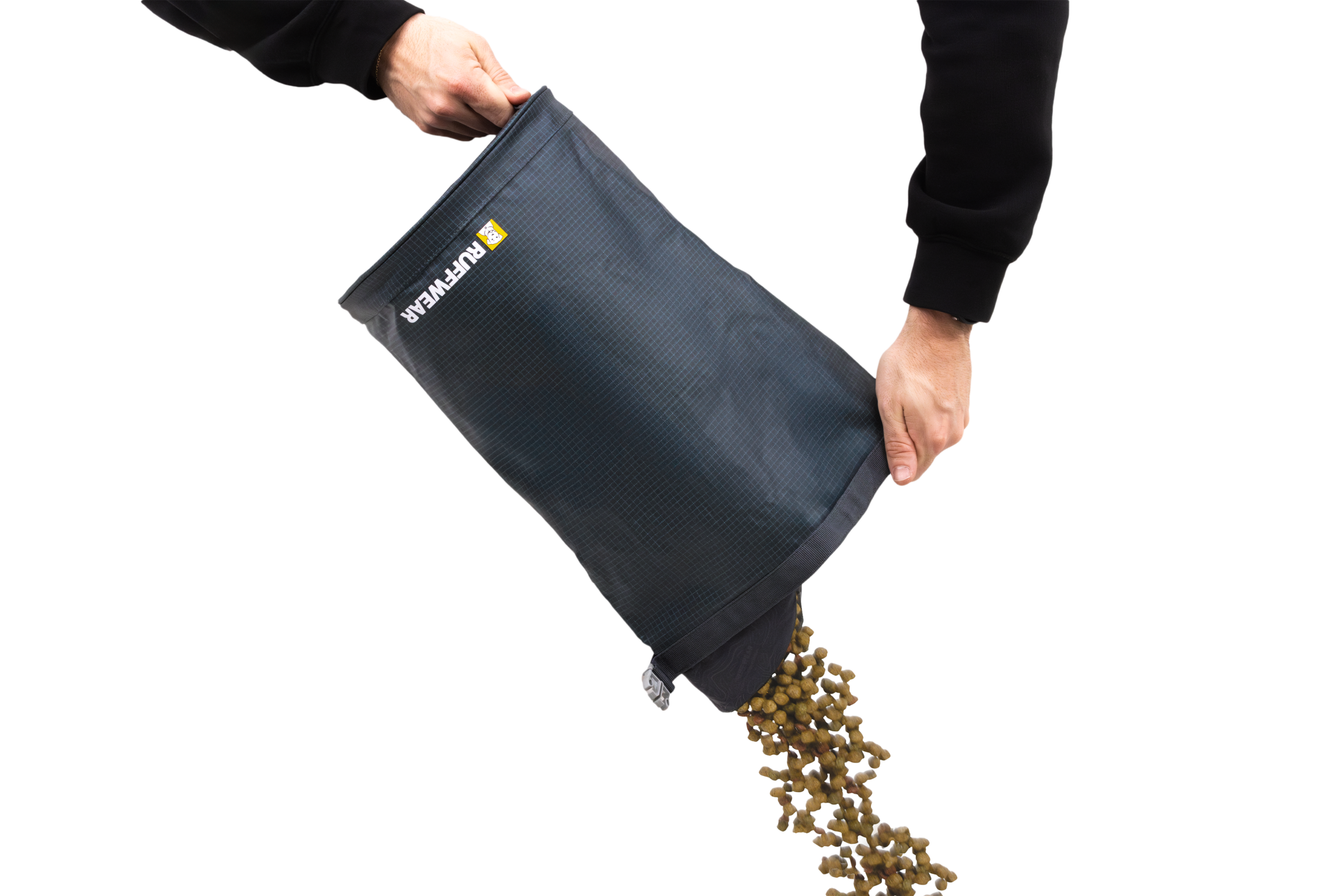 20701_Kibble-Kaddie-Dog-Food-Carrier_Basalt-Gray_Pour.png