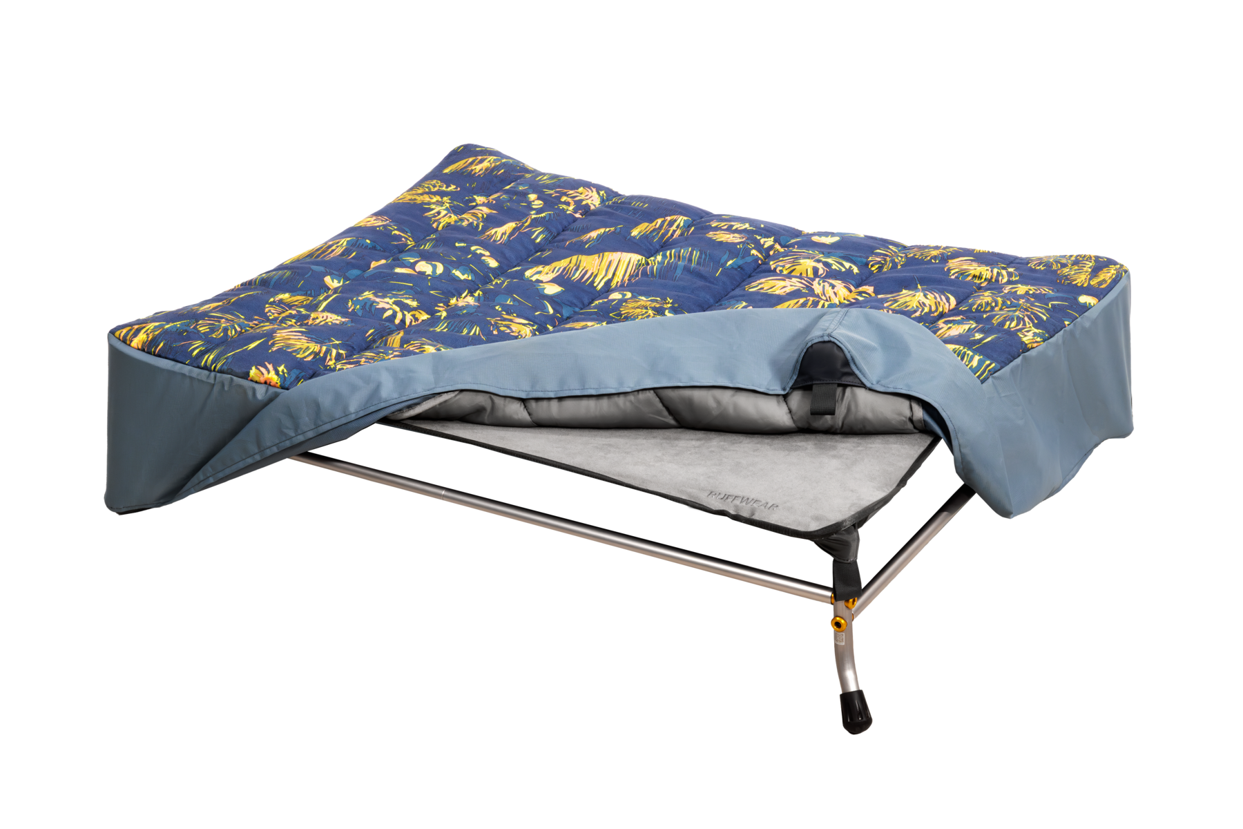 CompressedPNG-1073_Mt.EverRest-Insulated-Dog-Cot-Cover_Deep-Jungle_Detail-2_STUDIO.png